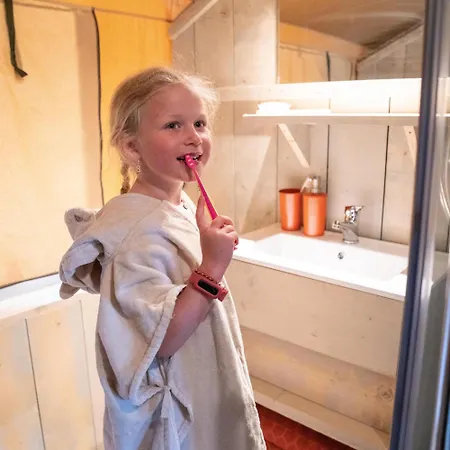 Glamping Rhederlaagse Meren Campsite *