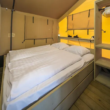 营地 Glamping Rhederlaagse Meren Lathum