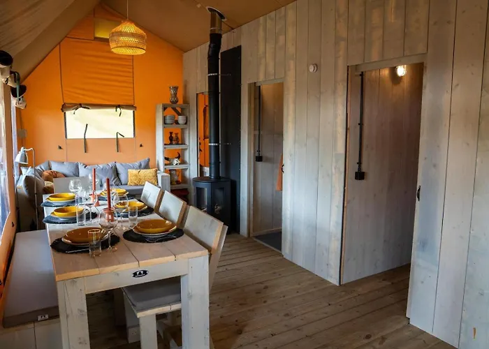 Glamping Rhederlaagse Meren Camping *